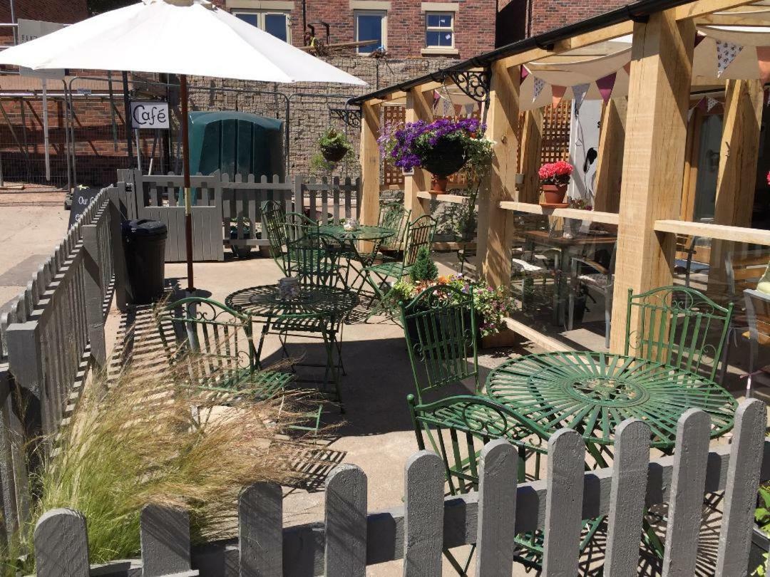The Spotted Cow Hotel Belper Exterior foto